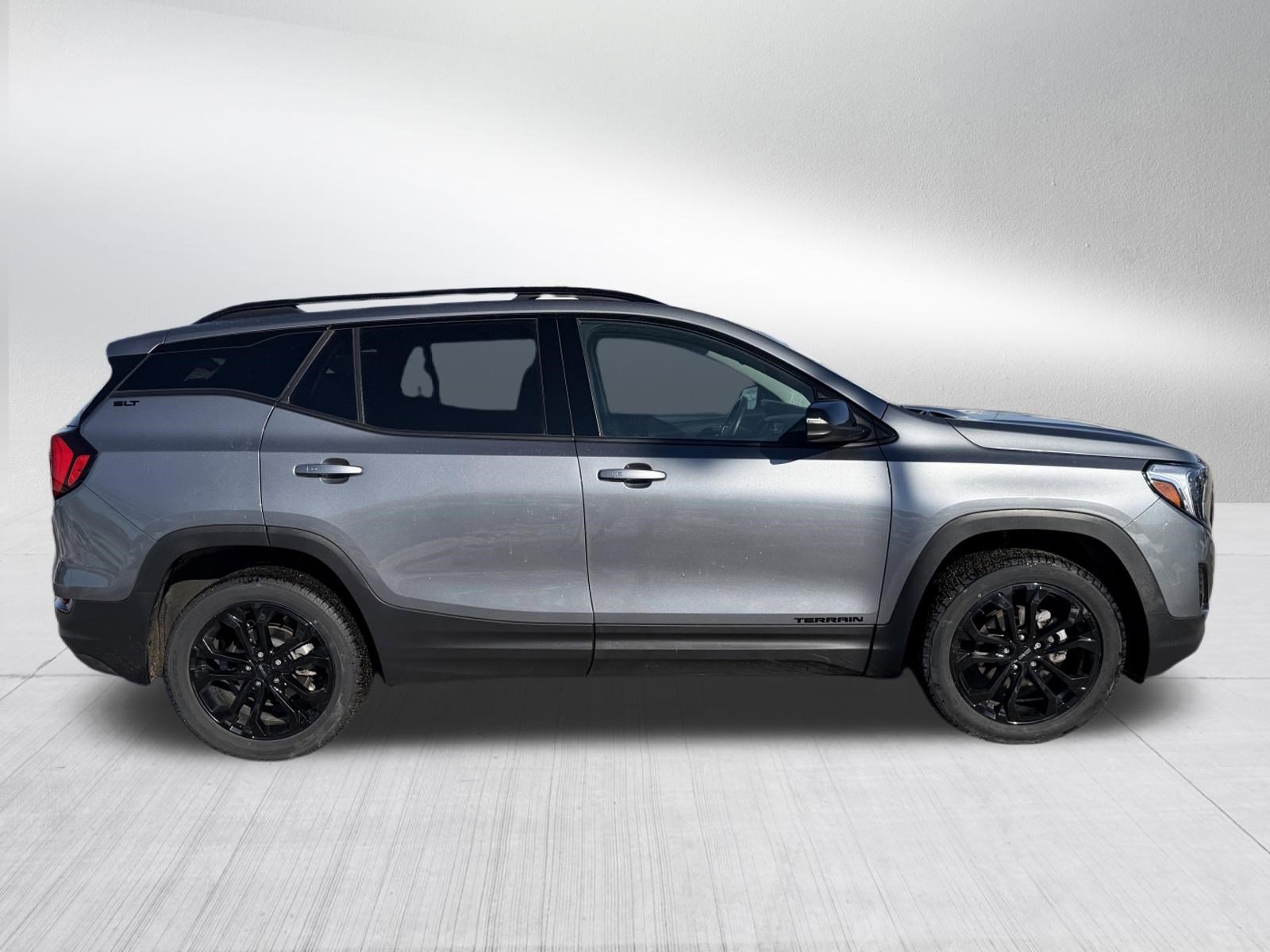 Used 2021 GMC Terrain SLT w/ Infotainment Package II image 8