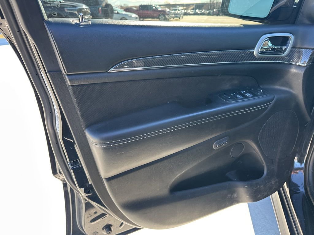 Used 2012 Jeep Grand Cherokee SRT8 w/ Luxury Group II image 45