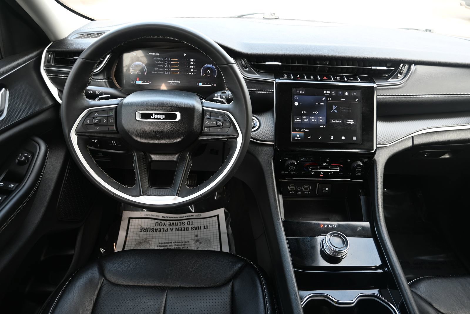 Used 2023 Jeep Grand Cherokee Laredo w/ Luxury Tech Group I image 17