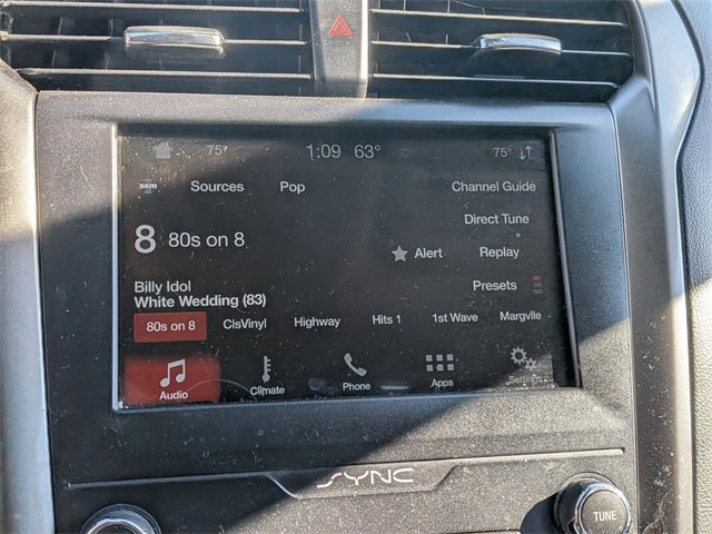 Used 2019 Ford Fusion SE image 21