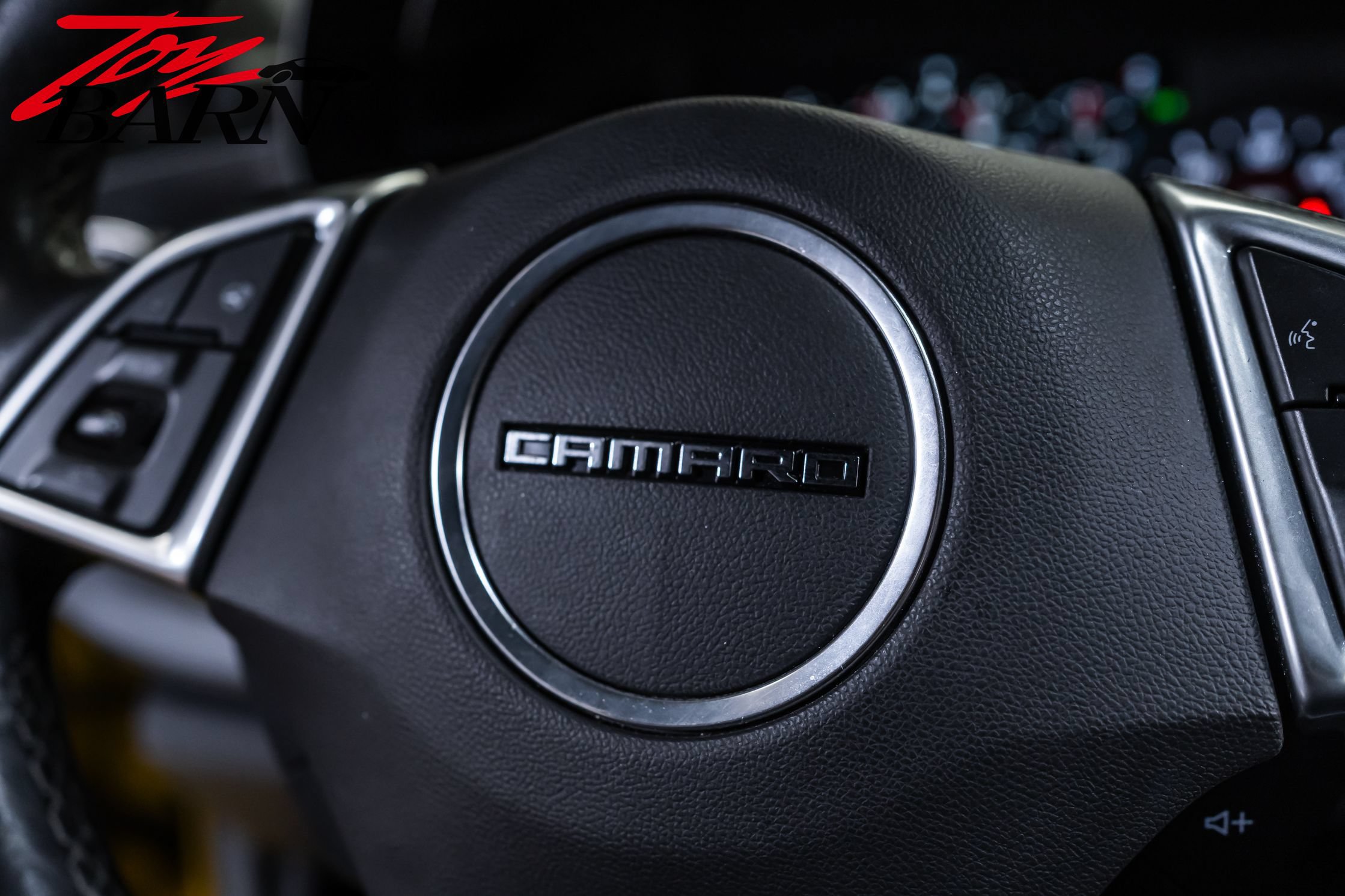 Used 2016 Chevrolet Camaro SS RWD image 31