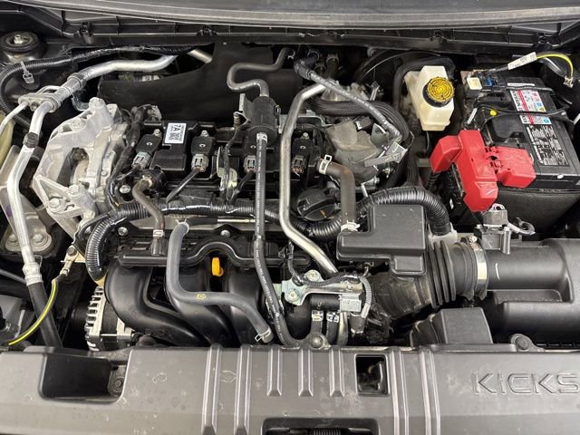Used 2025 Nissan Kicks SV image 21
