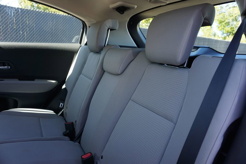 Used 2020 Honda HR-V LX image 45
