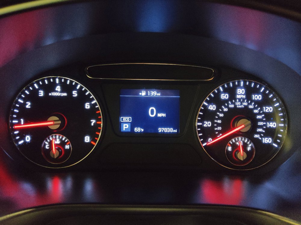 Used 2020 Kia Sorento LX FWD image 23