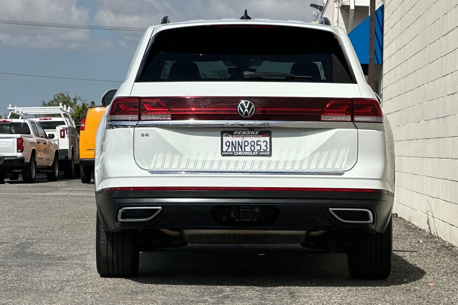 Used 2024 Volkswagen Atlas SE FWD image 5