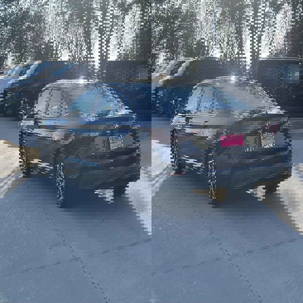 Used 2024 Volkswagen Jetta S image 4