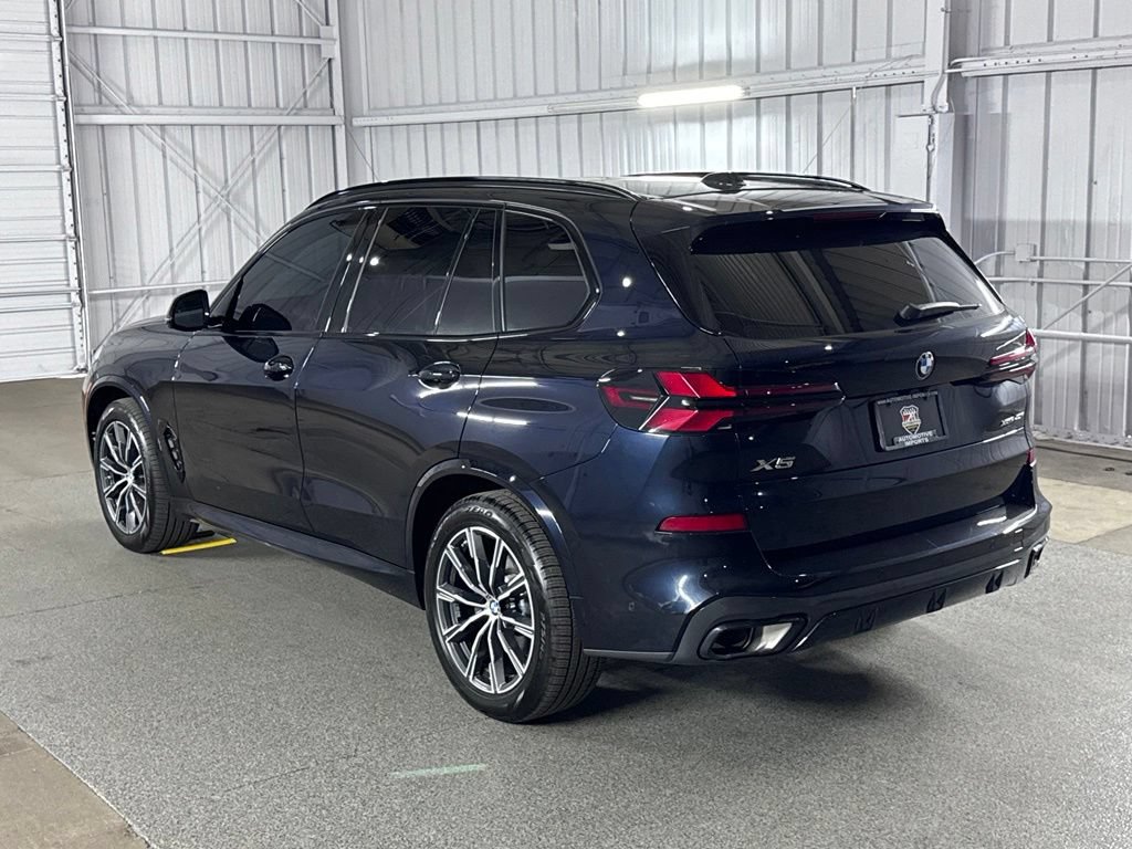 Used 2024 BMW X5 xDrive40i w/ M Sport Package AWD/4WD image 15