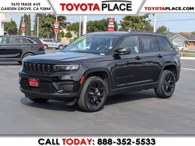 Used 2024 Jeep Grand Cherokee Altitude