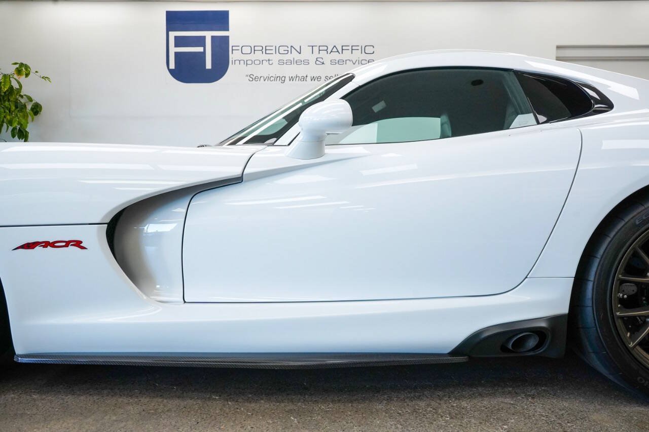 Used 2017 Dodge Viper GTC w/ ACR Package RWD image 10