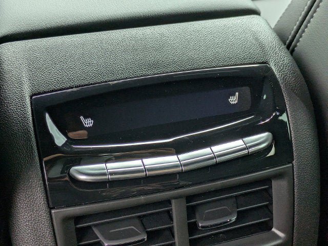 New 2026 Cadillac XT5 Sportv w/ LPO, Floor Liner Package AWD/4WD image 13