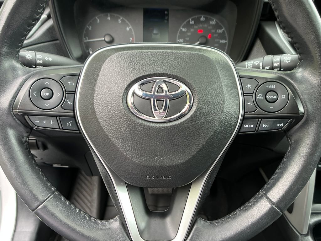 Used 2024 Toyota Corolla Cross LE w/ Moonroof Package AWD/4WD image 14
