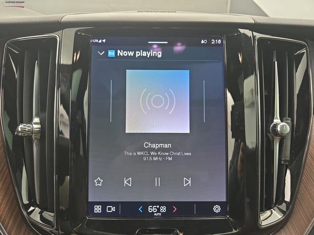 Used 2023 Volvo XC60 B5 Plus image 30