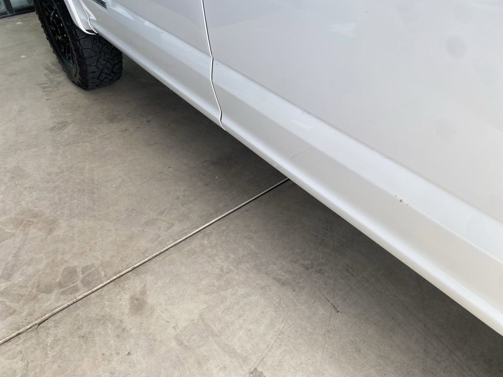 Used 2022 Ford F350 Platinum w/ Tremor Off-Road Package image 27