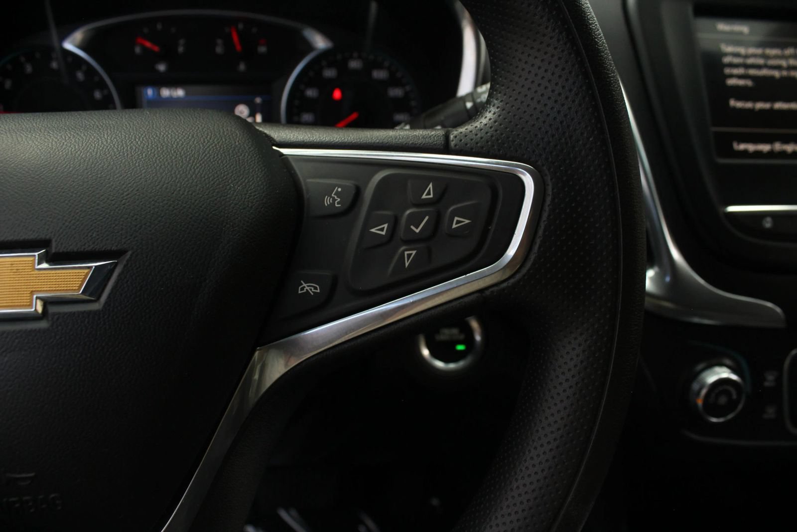 Used 2022 Chevrolet Equinox LT FWD image 30