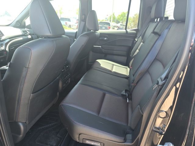Certified 2025 Honda Ridgeline Black Edition image 13