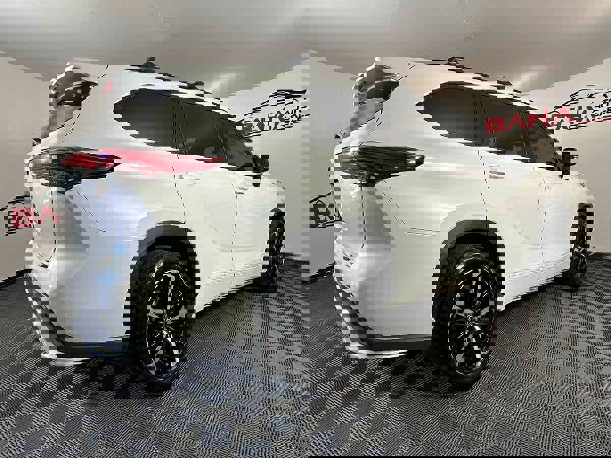 Used 2022 Toyota Highlander XSE image 6