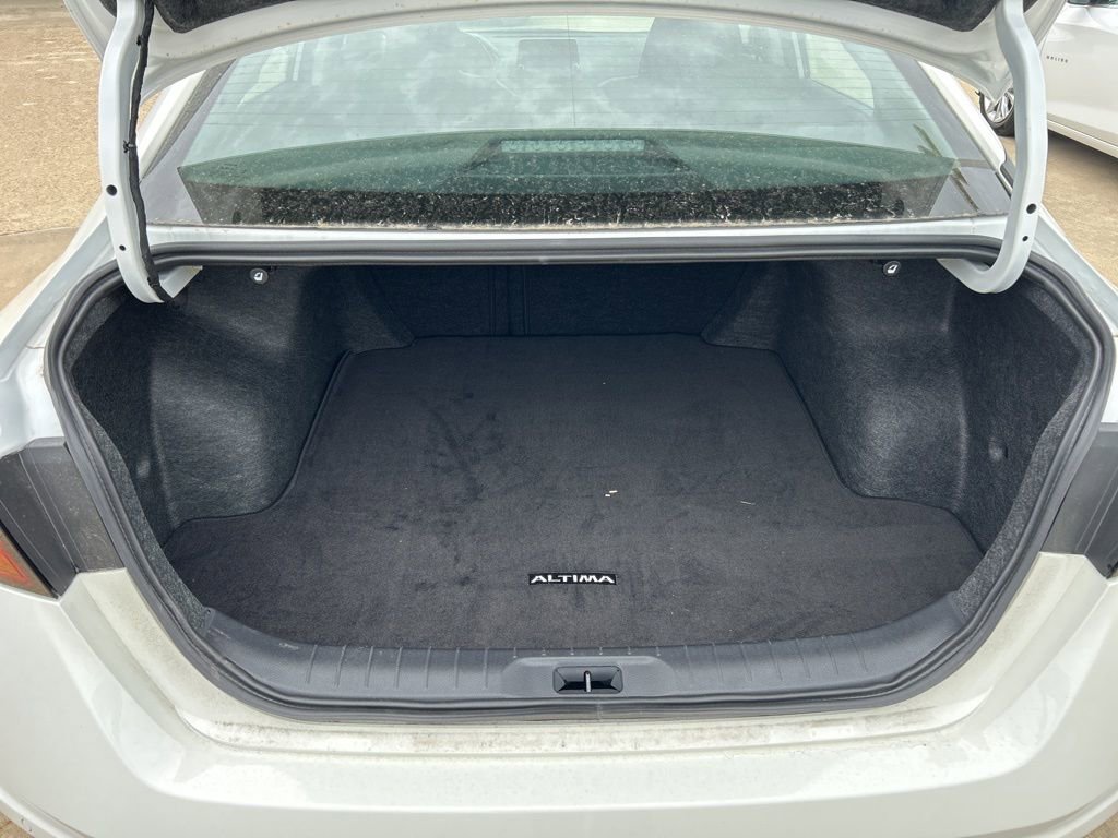 Used 2025 Nissan Altima 2.5 S FWD image 6