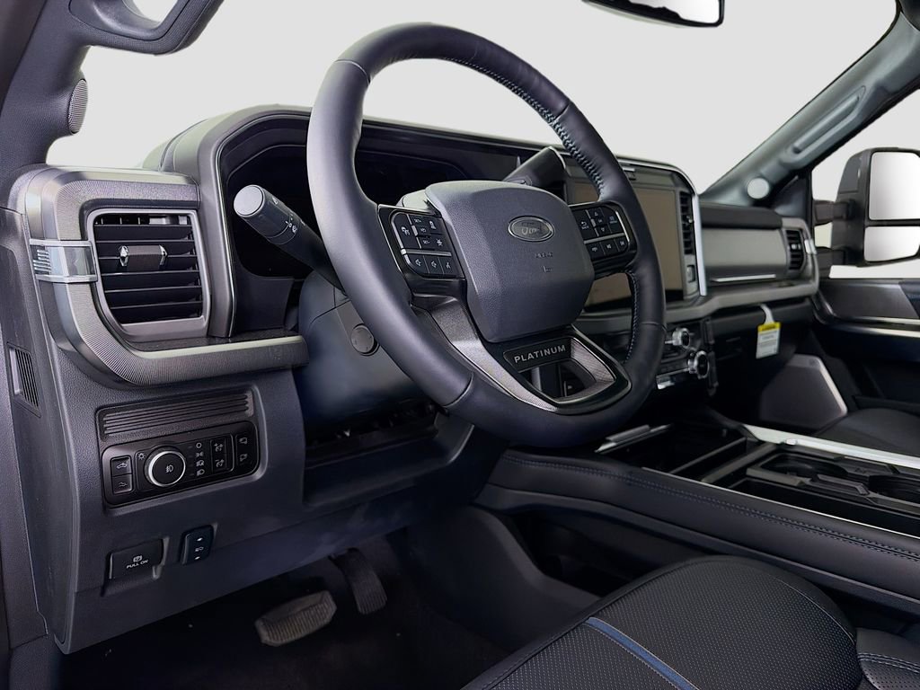 New 2025 Ford F350 Platinum w/ FX4 Off-Road Package image 9