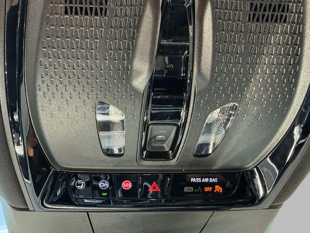 Certified 2024 Cadillac Lyriq Luxury AWD/4WD image 26