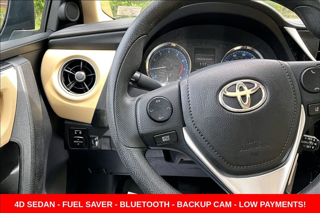 Used 2017 Toyota Corolla LE image 11
