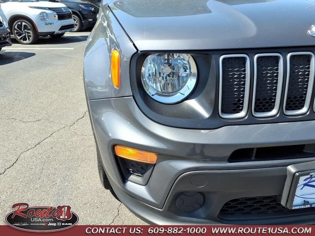 Used 2023 Jeep Renegade Latitude AWD/4WD image 10
