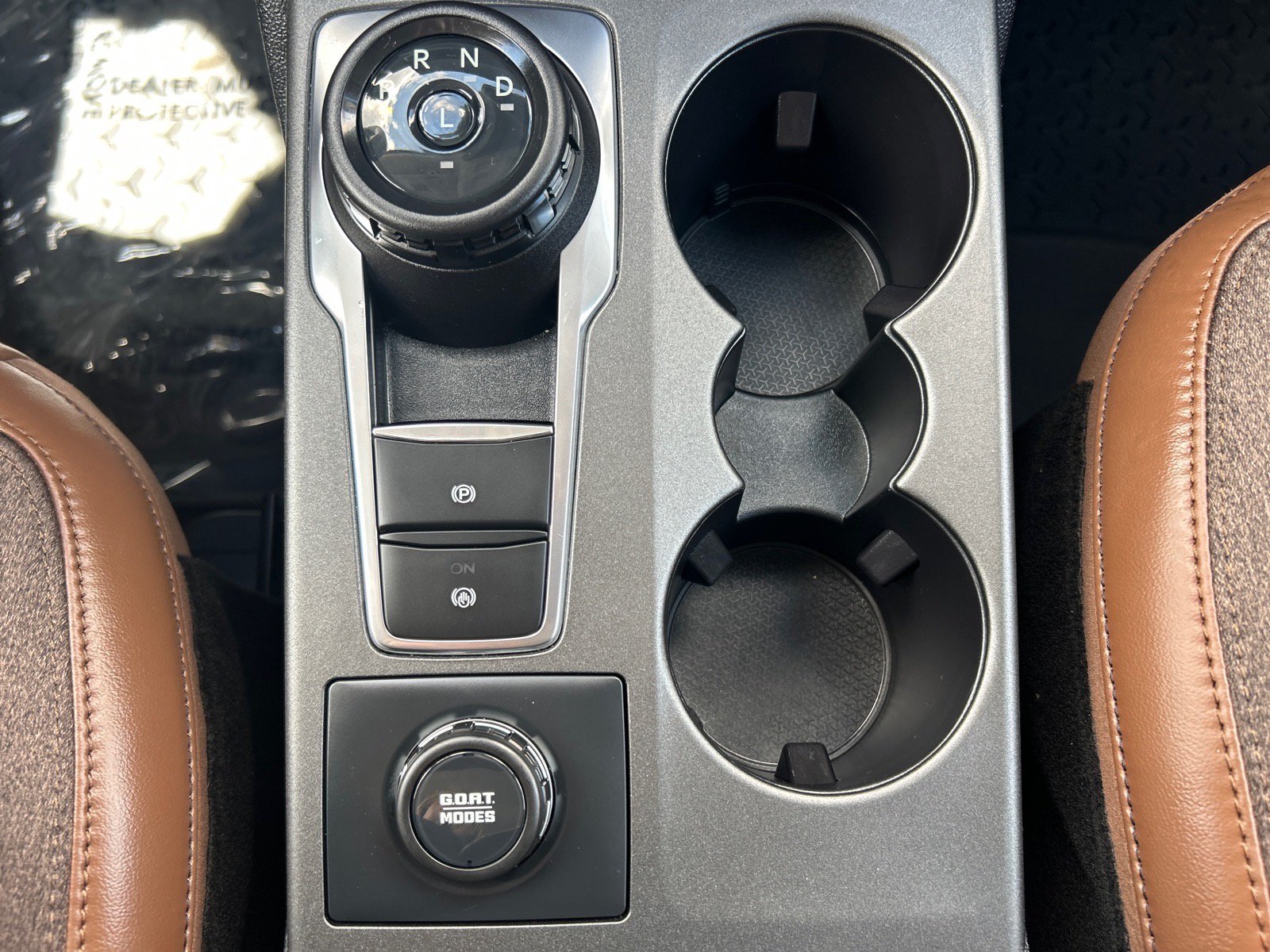 Certified 2025 Ford Bronco Sport Outer Banks w/ Outer Banks Tech Package+ AWD/4WD image 29