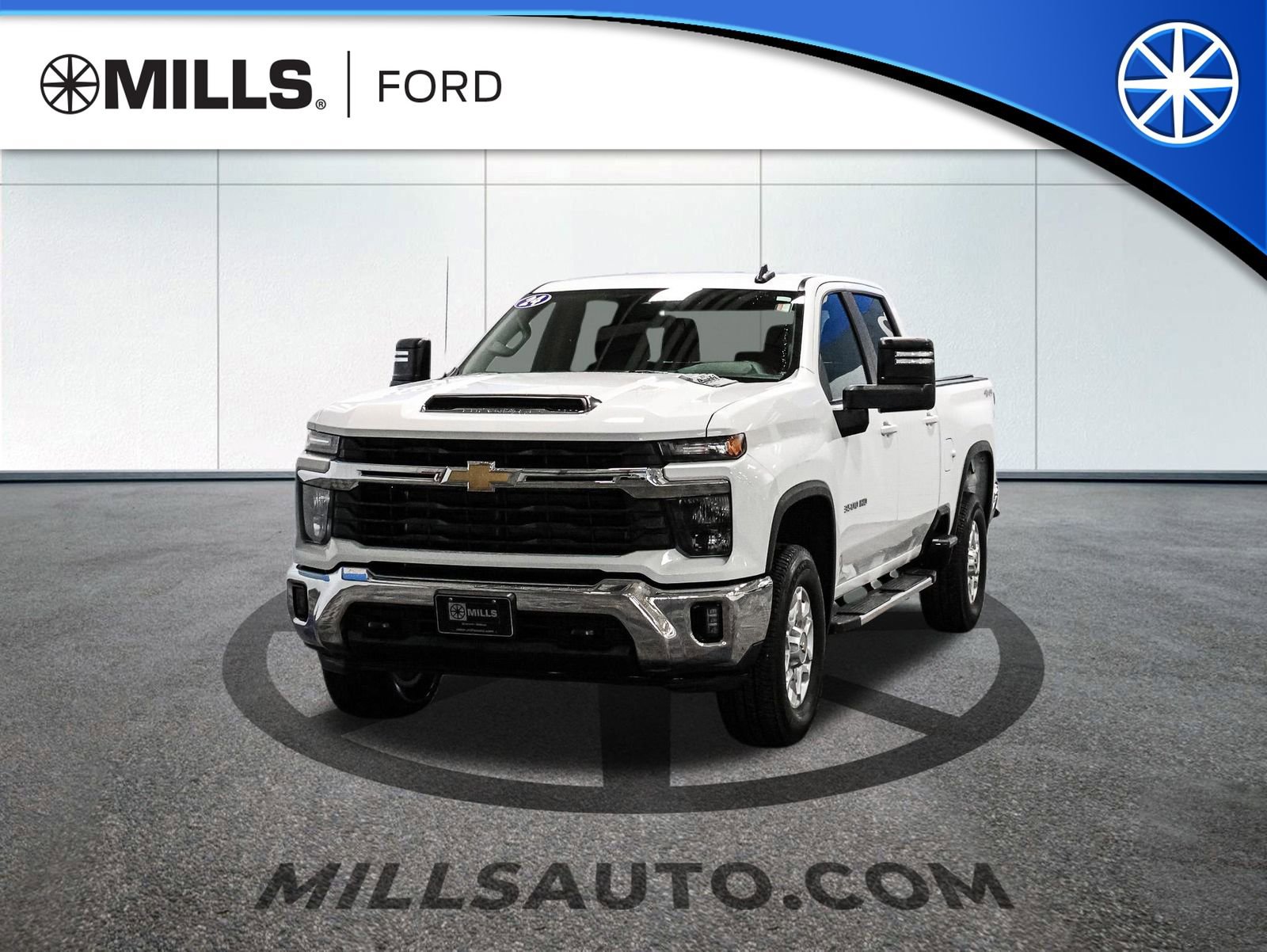 Used 2024 Chevrolet Silverado 3500 LT w/ Convenience Package image 1