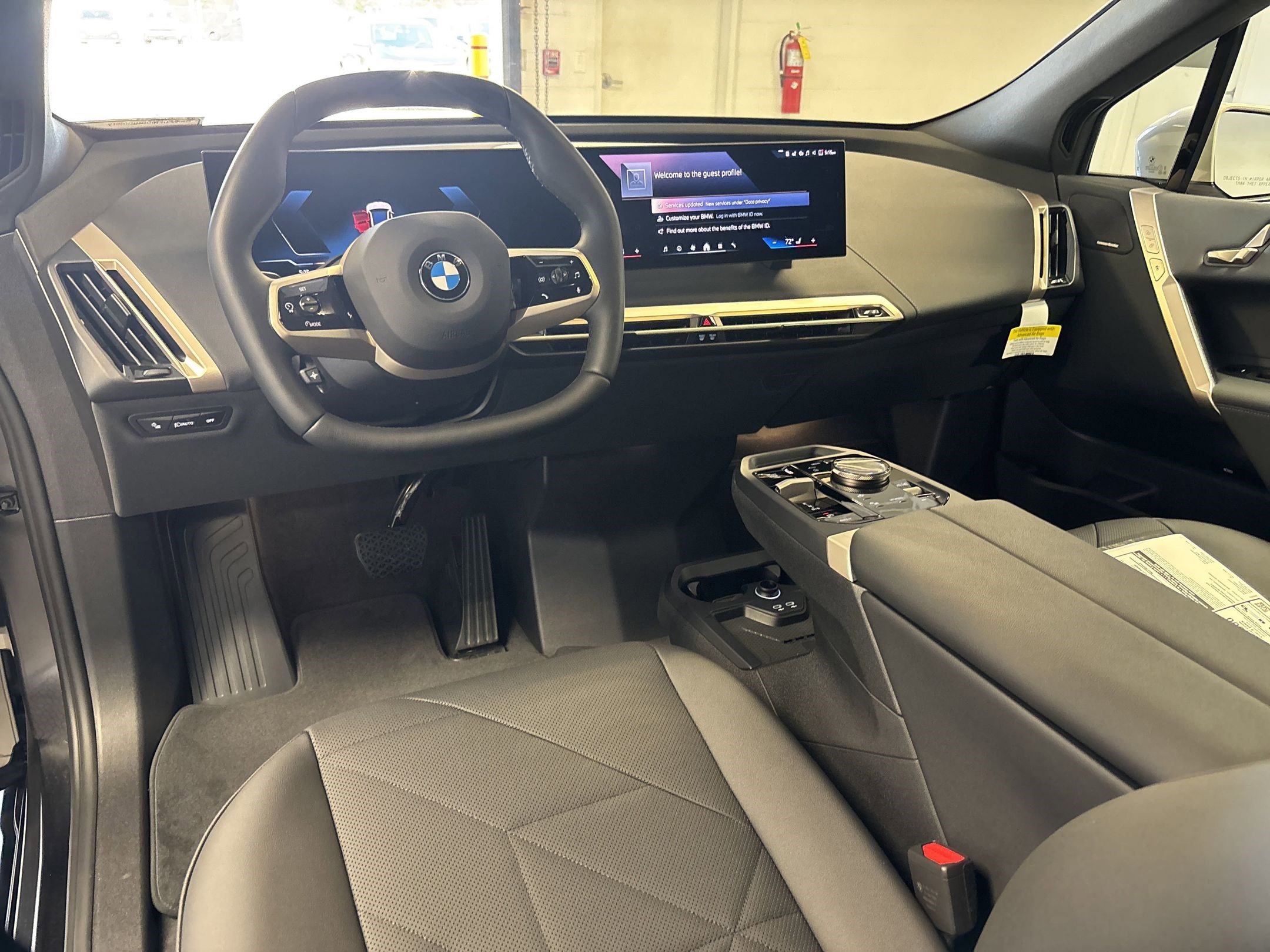New 2026 BMW iX xDrive60 w/ Premium Package image 3