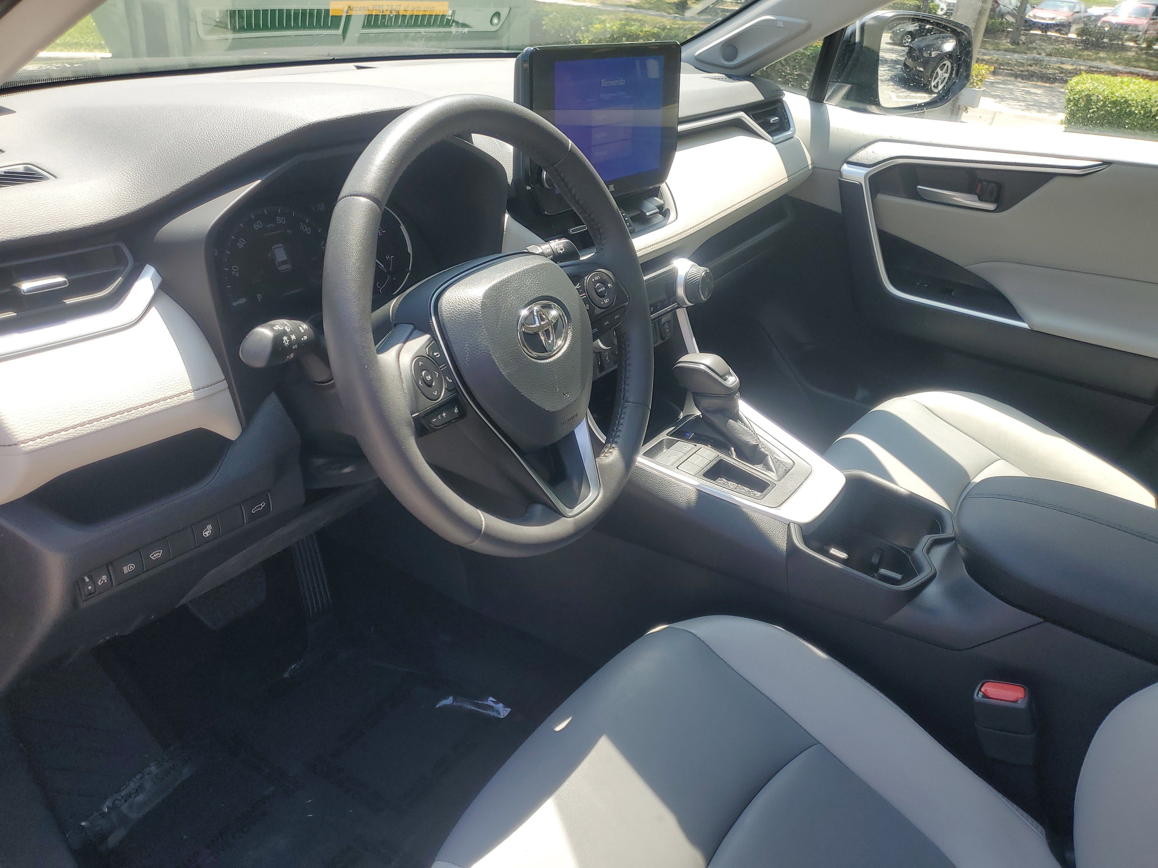 Used 2023 Toyota RAV4 XLE Premium FWD image 18
