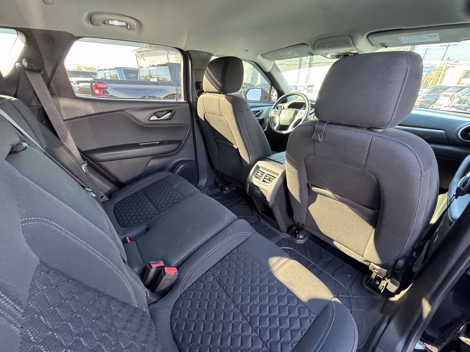 Used 2020 Chevrolet Blazer LT FWD image 30