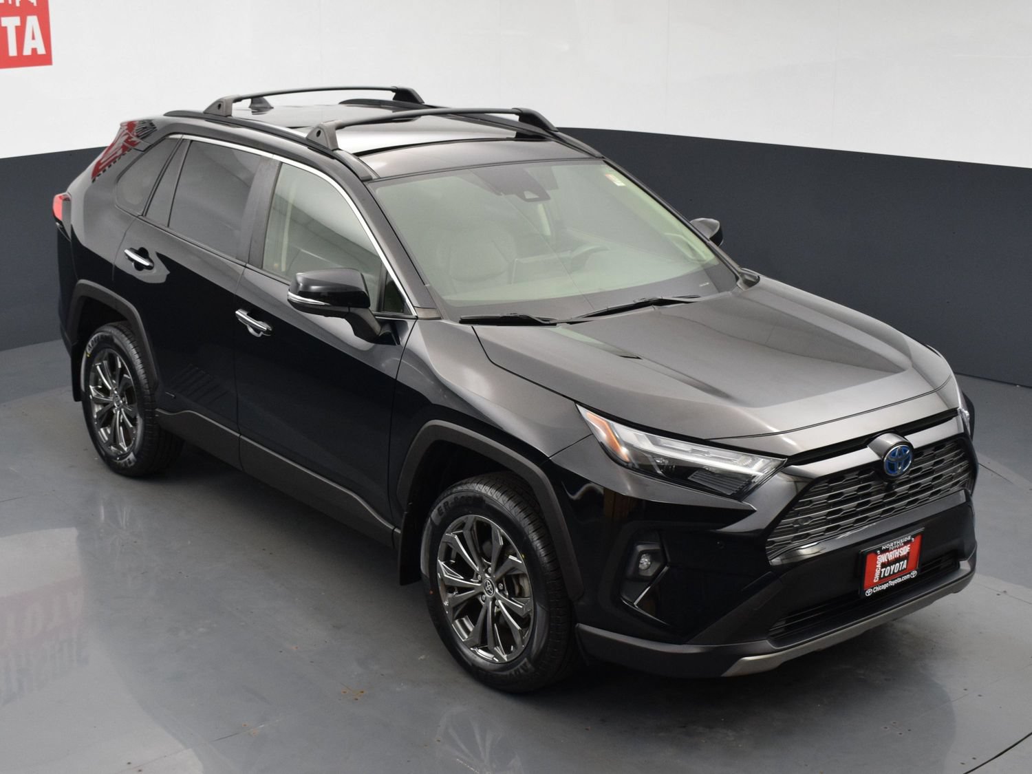 Used 2022 Toyota RAV4 Limited AWD/4WD image 32