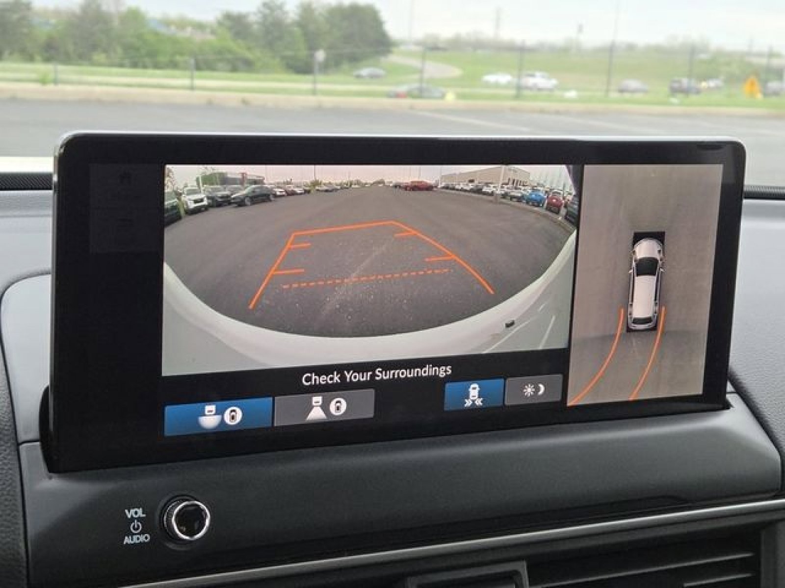 New 2026 Honda Pilot Touring image 18