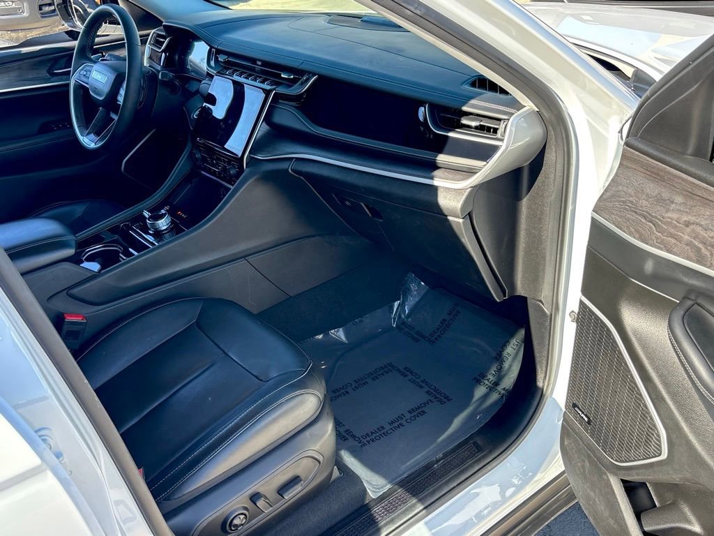 Used 2022 Jeep Grand Cherokee Limited 4xe image 30