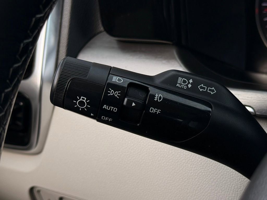 Used 2022 Kia Sorento SX image 23