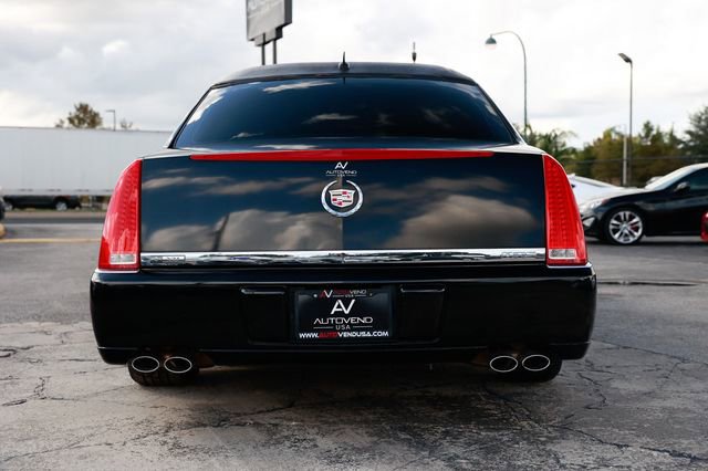 Used 2006 Cadillac DTS Limousine image 9