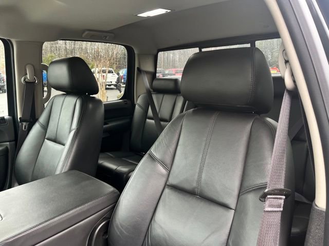 Used 2014 Chevrolet Silverado 3500 LT w/ Interior Plus Package image 6