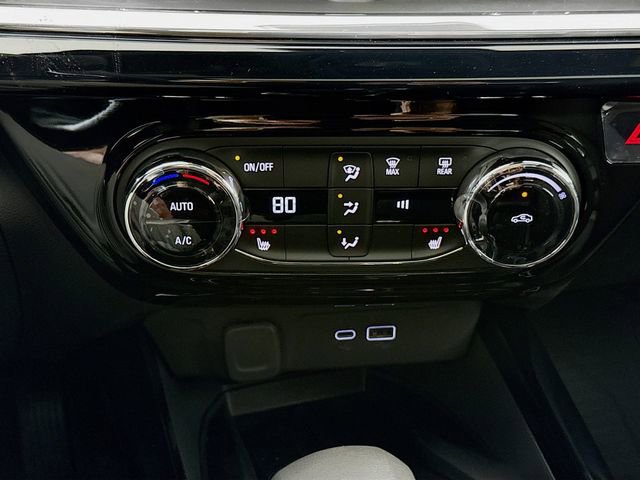 New 2026 Chevrolet Trax RS w/ Sunroof Package image 17