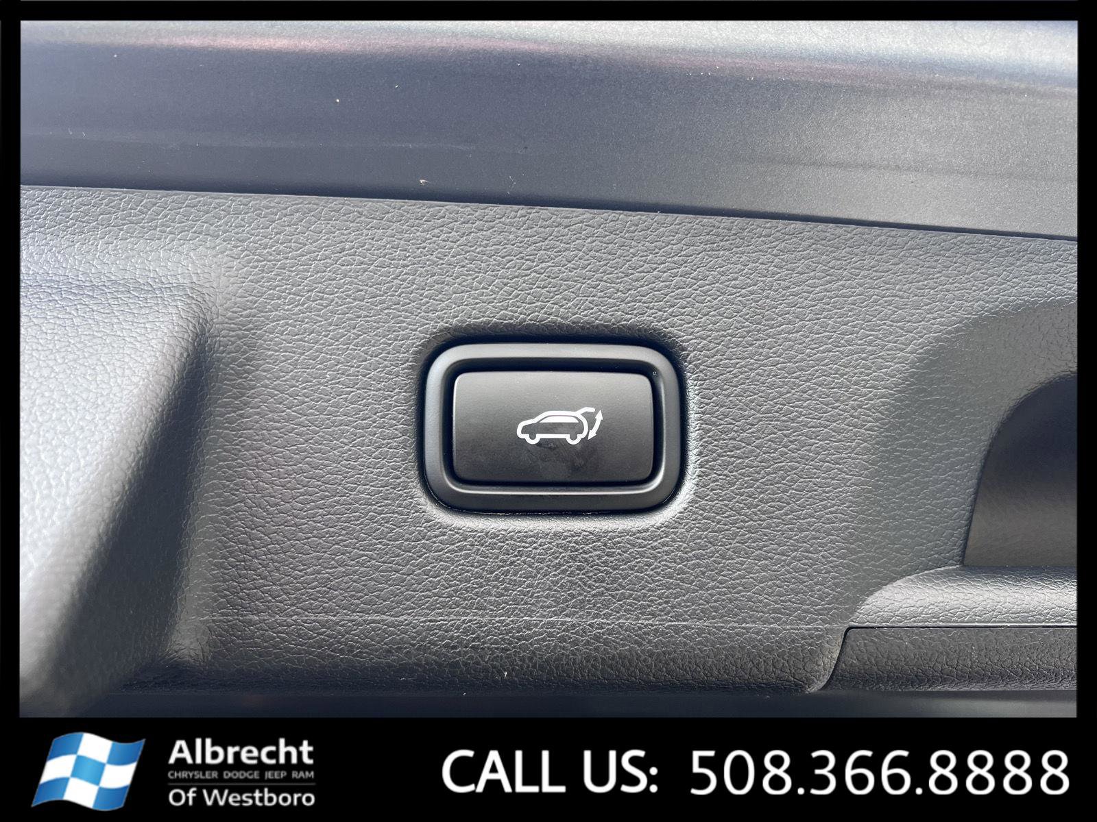 Used 2025 Hyundai Palisade SEL AWD/4WD image 16