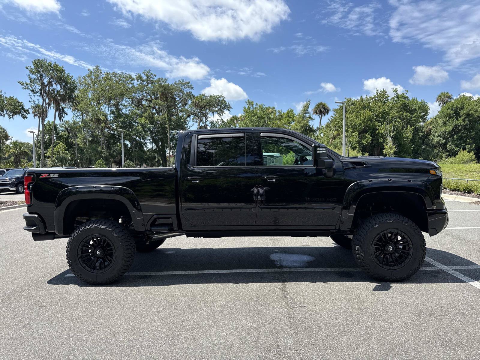 New 2026 Chevrolet Silverado 2500 LTZ w/ LTZ Plus Package AWD/4WD image 2