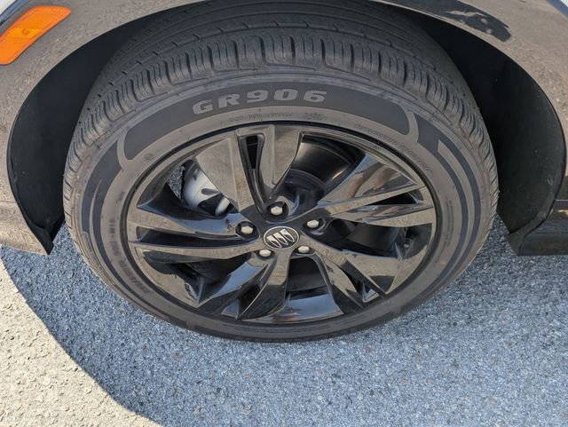 Used 2024 Buick Encore GX Sport Touring AWD/4WD image 9