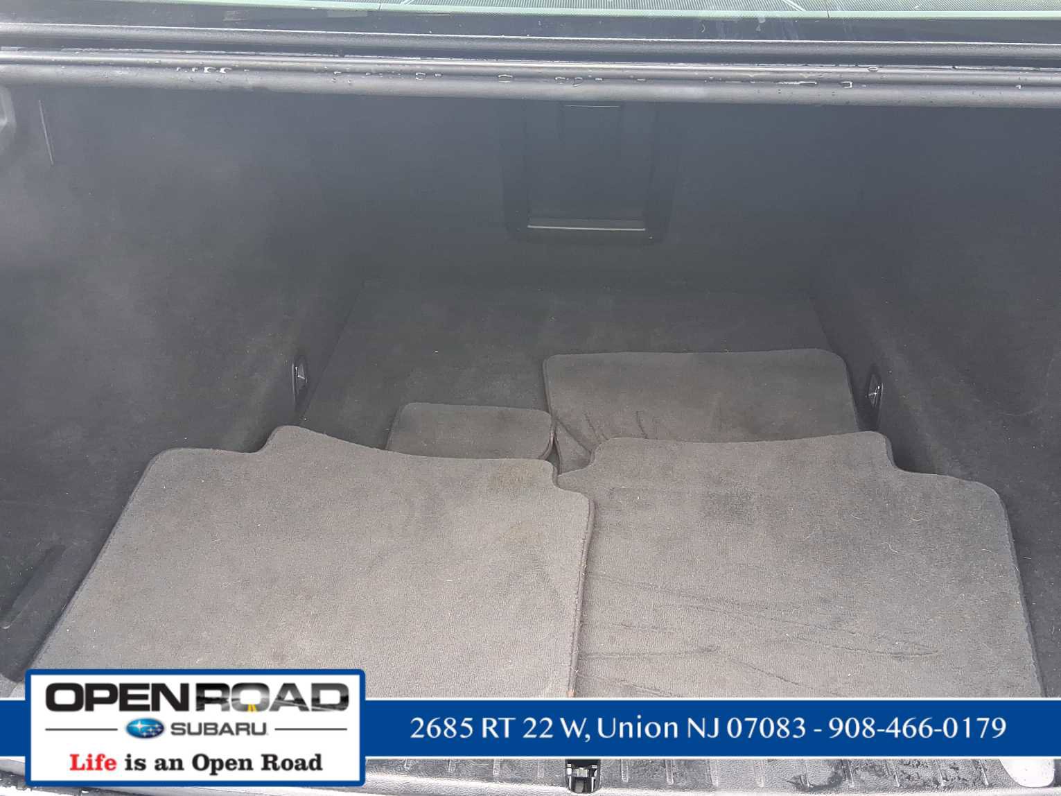 Used 2018 BMW 740i xDrive image 9