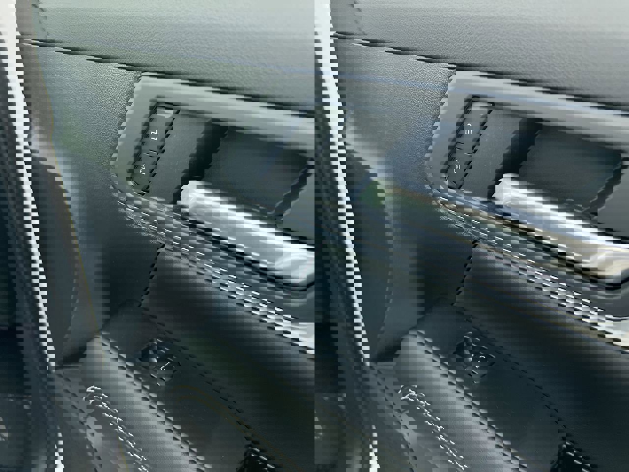 Used 2026 GMC Terrain Elevation image 31