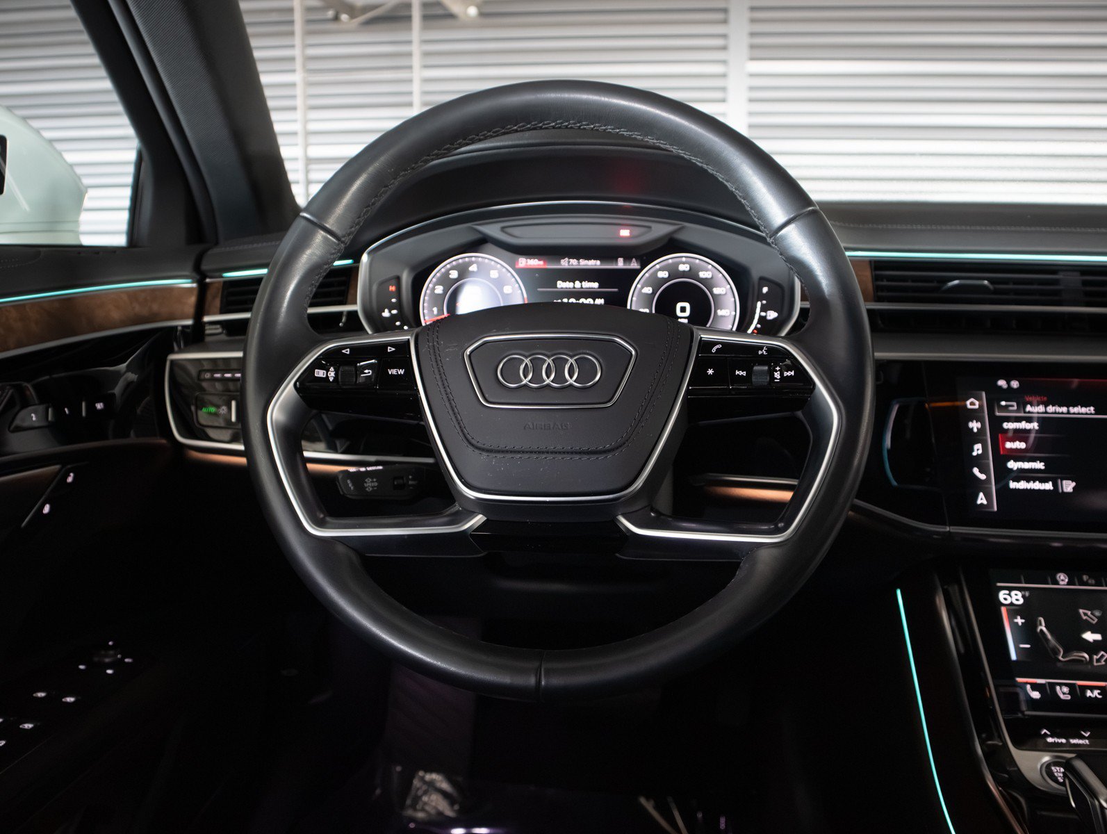 Used 2023 Audi A8 L 3.0T AWD/4WD image 18