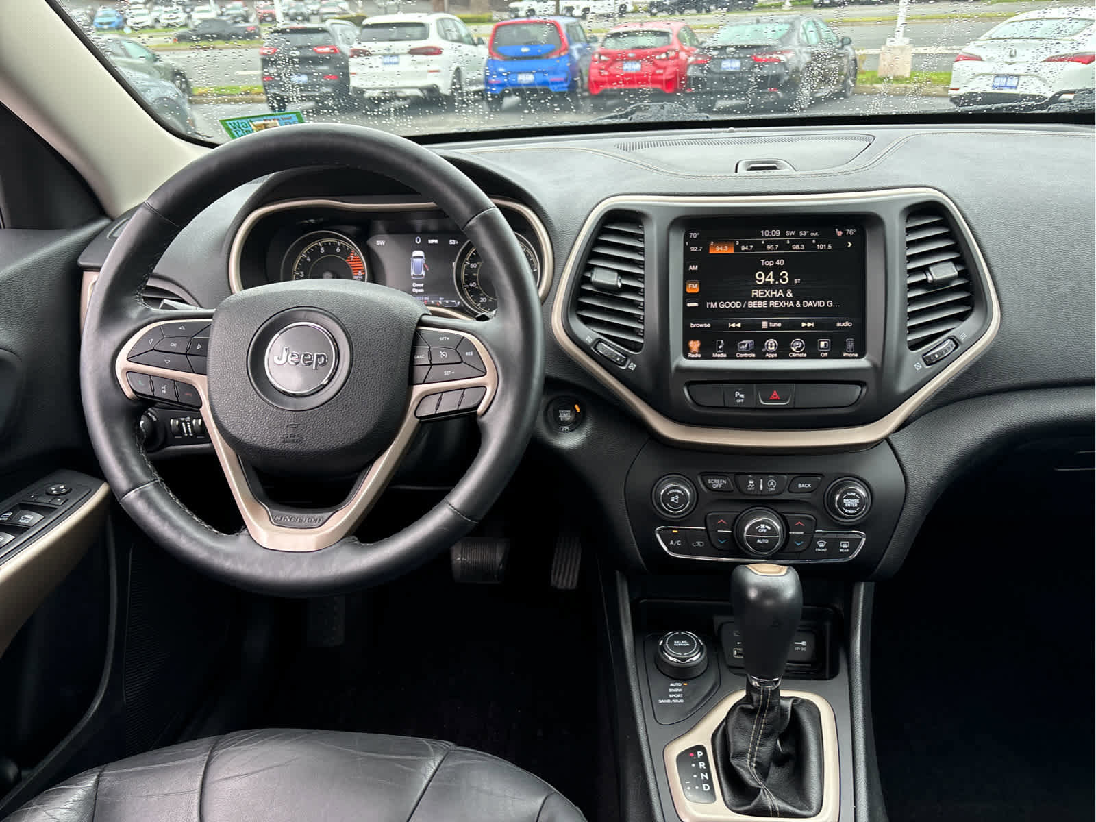 Used 2018 Jeep Cherokee Limited AWD/4WD image 20