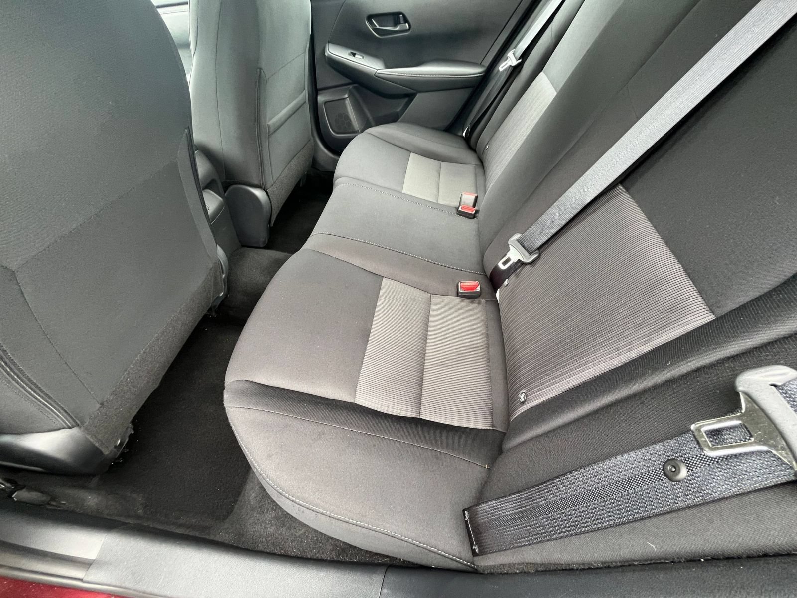 Used 2025 Nissan Sentra SV FWD image 21