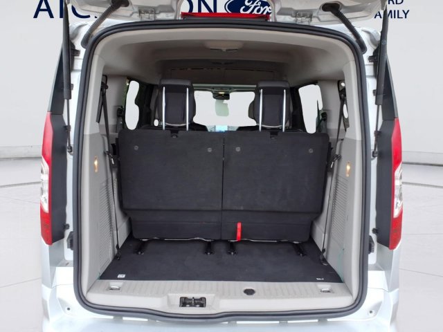 Used 2020 Ford Transit Connect XLT w/ XLT Premium Package FWD image 8