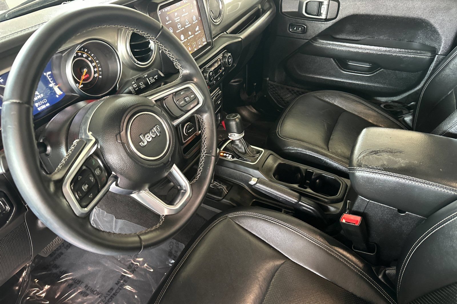 Used 2021 Jeep Wrangler Unlimited Sahara AWD/4WD image 10