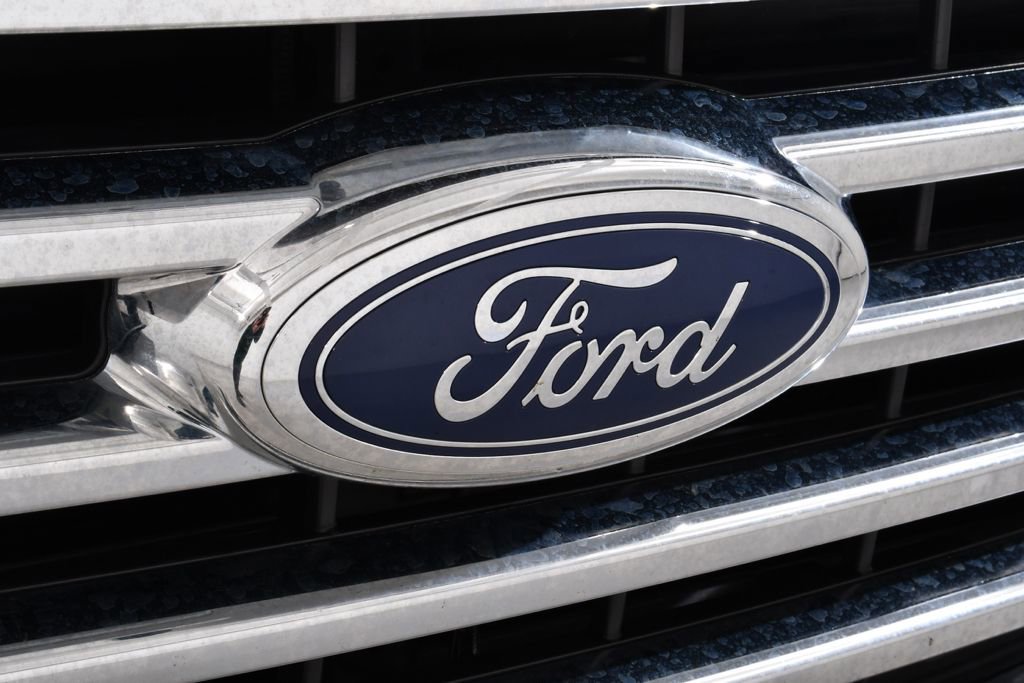 Used 2015 Ford F150 XLT w/ Equipment Group 301A Mid image 20