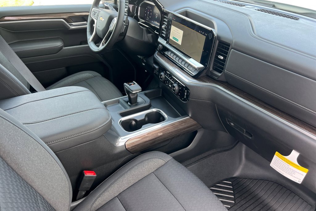 New 2026 Chevrolet Silverado 1500 LT image 12