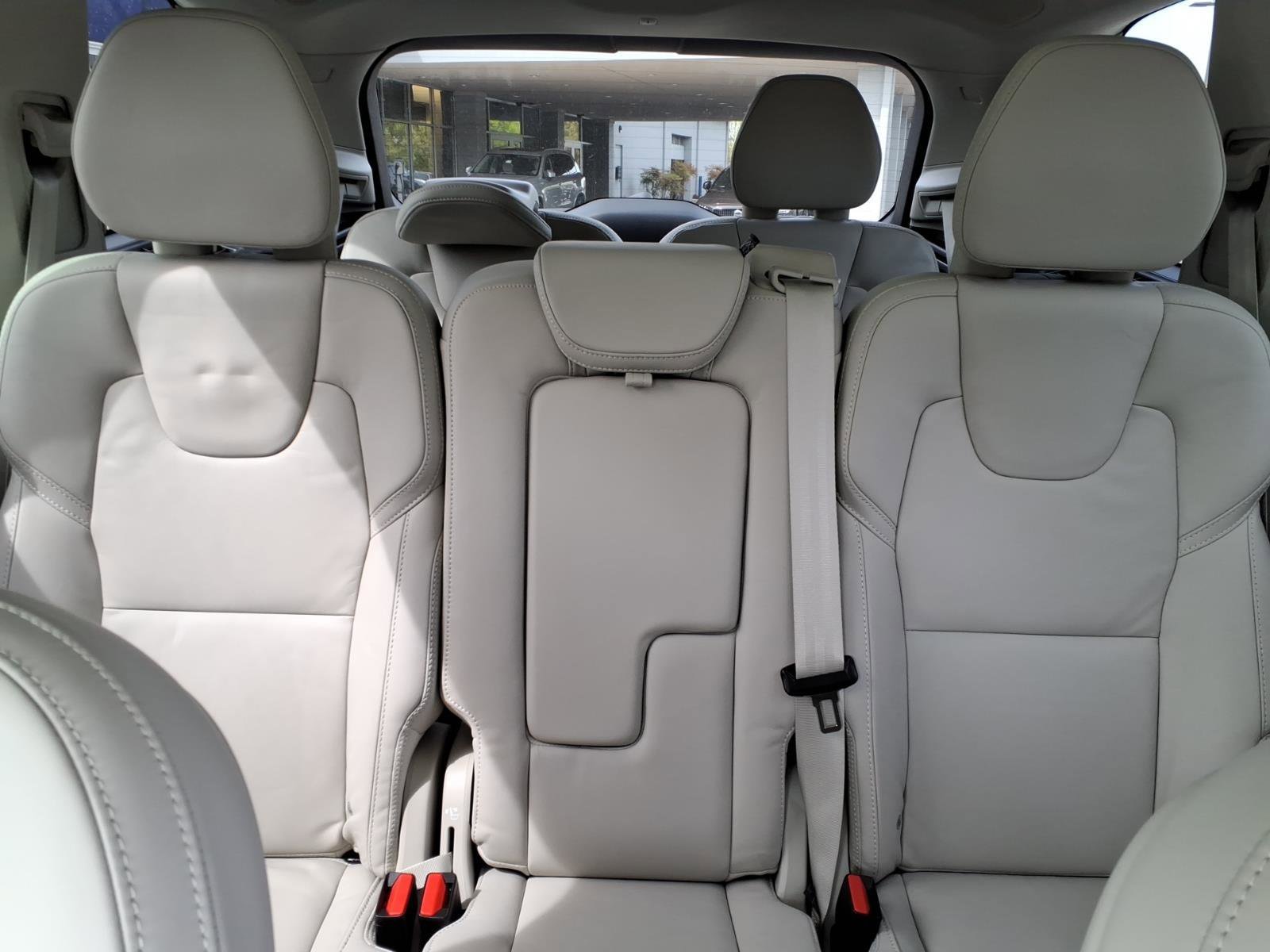 Used 2024 Volvo XC90 T8 Ultimate w/ Protection Package Premier image 15